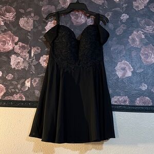 Lulu's Black Lace Dress